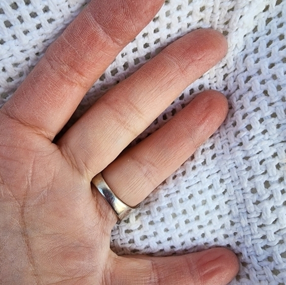 Vintage Unisex Convex  Sterling‎ Ring  9 - Picture 8 of 8